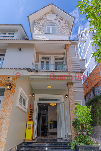 Villa with 5 bedrooms and a large garden for rent at 30 million VND on Trang Trinh Street, Da Lat, Lam Dong. Rental Listings