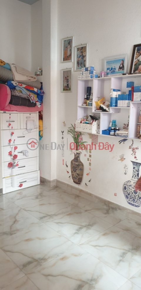 Super Cheap, Selling House on Nguyen Khuyen Street, Binh Thanh District, 110m2, 4PN, Truck Lane 6m _0