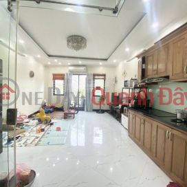 BÁN NHÀ 40m2 tại Hoàng Mai, chỉ 12,8 tỷ, 5 tầng, mặt tiền 4m, ngõ 5m _0