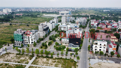 Land for sale with park view north of Thiep River, core area of Dong Anh District. 80m2, price 16X small _0