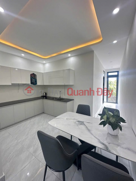 , Please Select, Residential Sales Listings đ 3.85 Billion