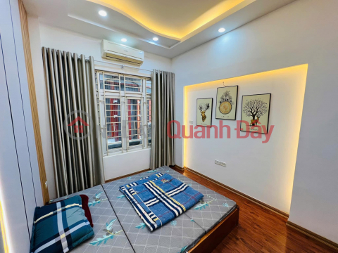 Beautiful House Near Car Avoidance, Kim Ma Street, Ba Dinh, 5 Brand New Floors, 3 Spacious Bedrooms, Fully Furnished, Over 6 Billion. _0