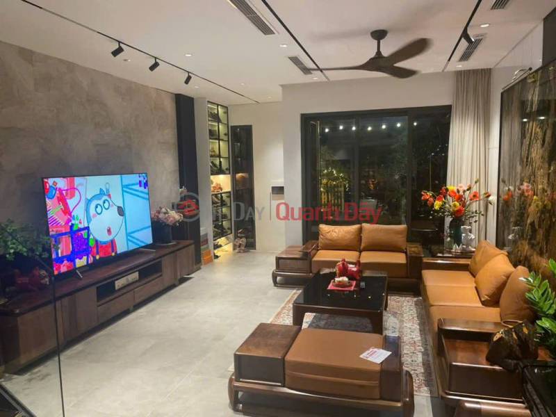 HOUSE FOR SALE IN NGHIA DO, CAU GIAY, LOT, SIDEWALK, CAR ACCESS, BUSINESS, 41M2 x 5 FLOORS, PRICE 15 BILLION Sales Listings