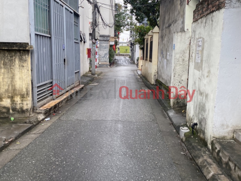 Land for sale in lane 293 Ngoc Thuy, 62m x 5.5m corner lot, small car through, just over 7 million, negotiable. Contact 0936123469 _0