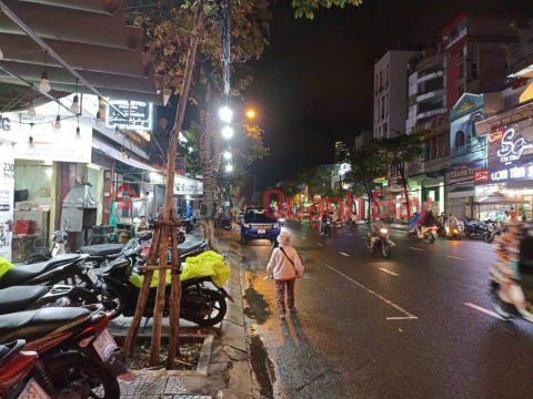 FOR SALE 3 storey DEP LIGHTING HOUSE NEAR DONG DA CHART, DISCOUNT 1.2 BILLION _0