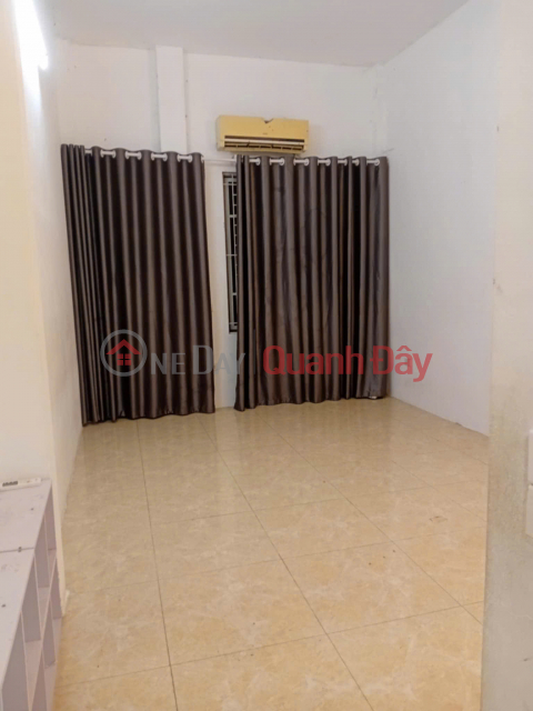 House for rent in lane 134 De Tran Khat Chan, 30m2, 3 floors, 3 bedrooms, 9 million _0