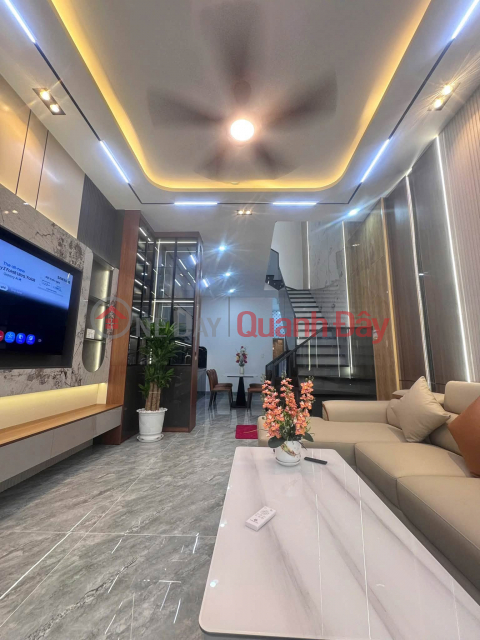 BEAUTIFUL 3-STORY HOUSE WITH FULL HIGH-END FURNITURE – 7.5M WIDE ASPHALT ROAD _0