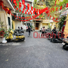 ONLY 320 MILLION\/M2 HOUSE FOR SALE IN HOANG HOA THAM, 31M2, 5 FLOORS, ELEVATOR, READY TO MOVE IN BEFORE TET, PRICE 9.95 BILLION 0336212066 _0