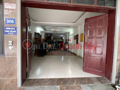 HOUSE FOR SALE ON CHIEN THANG STREET, HA DONG - 83M2, 5 FLOORS - SIDEWALK FOR BUSINESS - ABOVE 20 BILLION _0