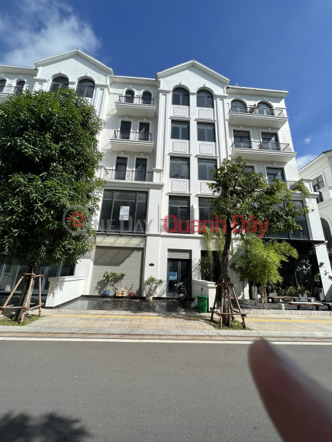 CẮT LỖ CỰC SÂU NHÀ PHỐ THE MANHATTAN VINHOMES GRAND PARK QUẬN 9 . LH; 093 273 8182 _0