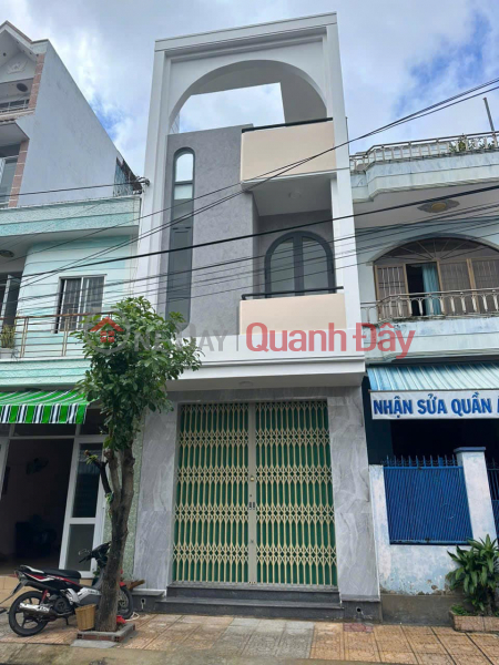 BÁN NHÀ 3 TẦNG MẶT TIỀN ĐƯỜNG TÂN TRÀO, VĨNH NGUYÊN, NHA TRANG - VỊ TRÍ ĐẮC ĐỊA, GIÁ TỐT 4.95 TỶ! Niêm yết bán