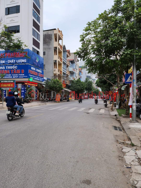 Extremely rare on Ngo Quyen street, Ha Dong, car parked at the door for 8 billion. _0