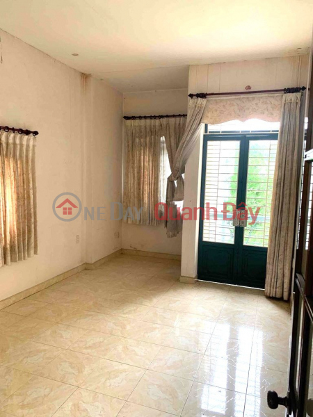 Hoang Van Thu street house, 4x11m, 3 bedrooms, with air conditioning Rental Listings