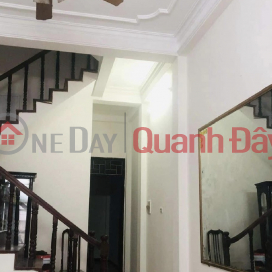 FOR SALE HOUSE ON PARKING LANE AT PHUNG CHI KIEN STREET - PAPER QUEST. Area: 53.2 M2. FRONTAGE 3.8 M. NEWLY CONSTRUCTED 4 FLOORS. _0