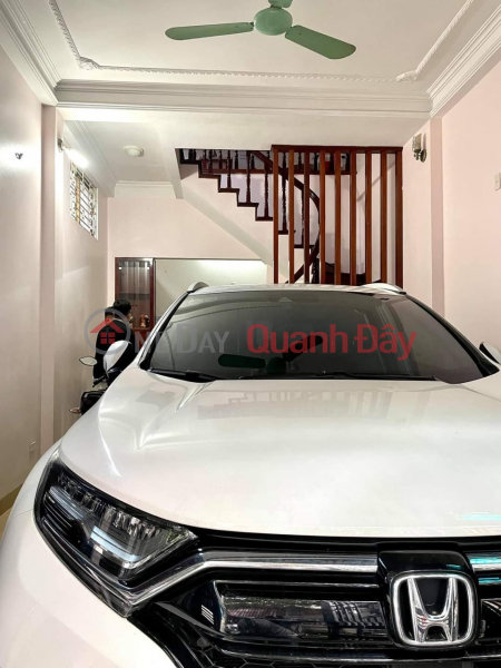 Urgent sale of Co Nhue house, division of cadres and cars into the house 55m, 4 billion VND Sales Listings