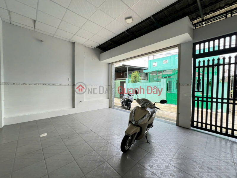 House for sale 1T1L Quang Vinh Ward, near BH market, car yard, car road only 4.7 billion Sales Listings