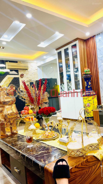 ₫ 4.2 Billion, Owner - rare 106m2 apartment donated high-class furniture CT1A ĐN1 Ham Nghi My Dinh 2