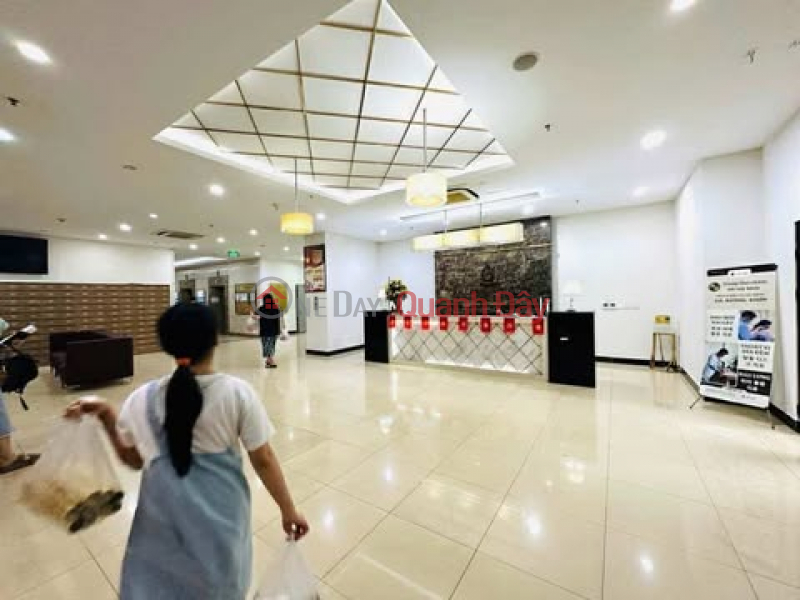 VIP APARTMENT - HIGH CLASS - IMPERFECT LIVING SPACE - 3BR, 2BATH - LUXURY INTERIOR - COMFORTABLE LIVING, Vietnam Sales | đ 11.8 Billion