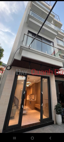 Bán nhà 35m x 5T tại ngõ 71 việt hưng, oto đỗ cổng chỉ hơn 6 tỷ còn tl. Niêm yết bán