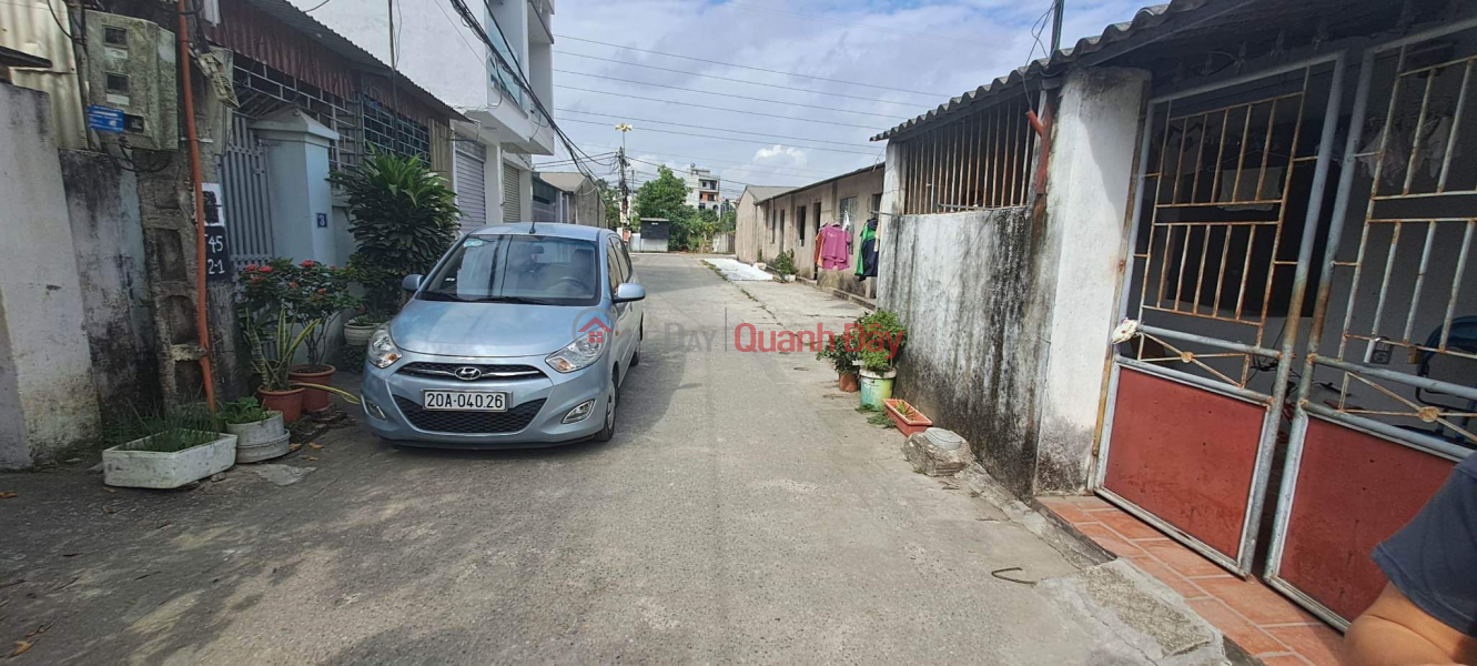 Land for sale in Dong Anh Town as a gift for a house with 4 cars to avoid Sales Listings