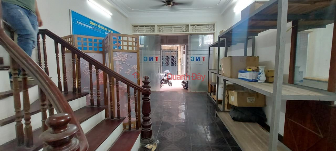 Property Search Vietnam | OneDay | Residential Sales Listings, Car Alley Division Hoang Quoc Viet Street 55m2\\/ 4 floors\\/ MT 4.3m only 16.8 Billion, Living and Office