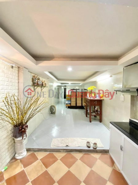 CLOSED ROOM FOR RENT - KIM MA, BA DINH - 30M2, Vietnam | Rental đ 4 Million/ month