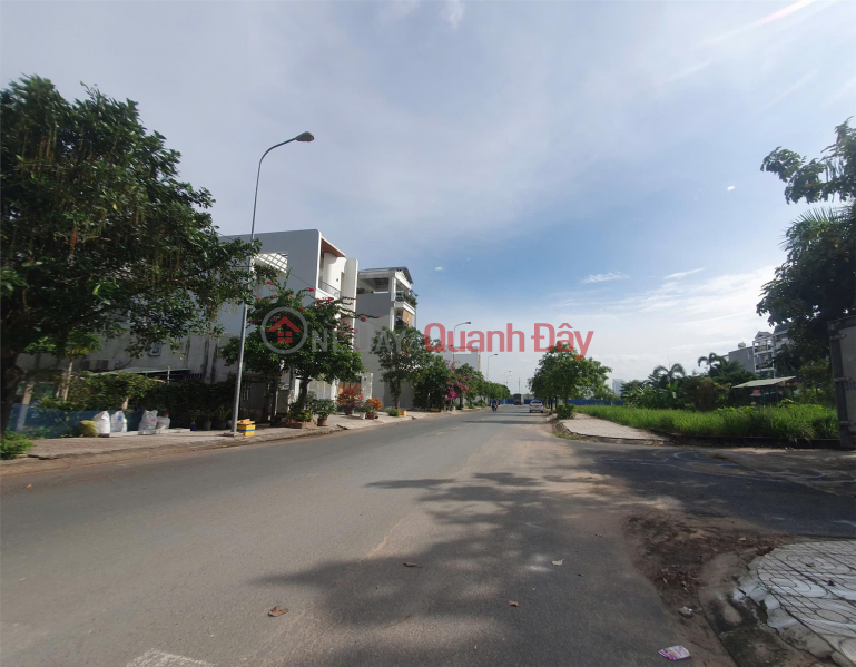 Property Search Vietnam | OneDay | Residential | Sales Listings Corner lot for sale, 2 frontages on Le Van Luong street, 137m, price 8.3 billion