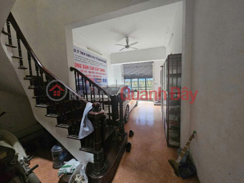 RARE - EXPANDING BACK - LARGE AREA - NEAR STREET - Elevated TRAIN - PRICE 18.2 BILLION _0