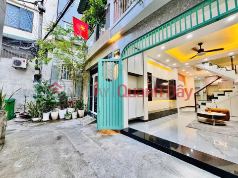HUTECH UNIVERSITY ROOM - UNG VAN KHIEM WARD 25 BT - 41m2 (3.7 x 11) SQUARE A4 - ALLEY 3.5M - 3 FLOORS - 3 BEDROOMS, ROOFTOP - FREE _0