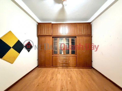 TOWNHOUSE FOR SALE IN DUY TAN - CAU GIAY - LOT DIVIDED - WIDE SIDEWALK - 24 SEATS FOR PARKING. 50M 5 FLOORS 26 BILLION _0