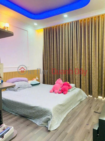 đ 8 tỷ, NHÀ ĐẸP BÌNH TÂN, GẦN LÊ VĂN QUỚI, 5 TẦNG, HẺM Ô TÔ, NHỈNH 8 TỶ