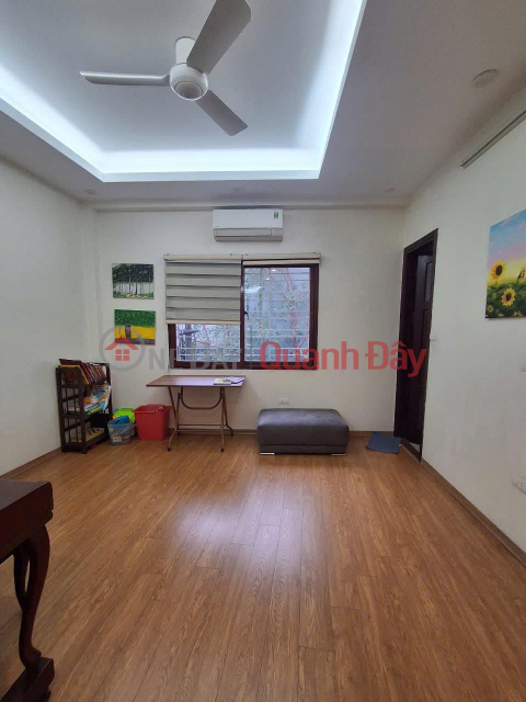 Bán nhà Lê Đại Hành, 42m2, 6 tầng, 15.3 tỷ, ô tô đỗ cửa, kinh doanh đỉnh _0