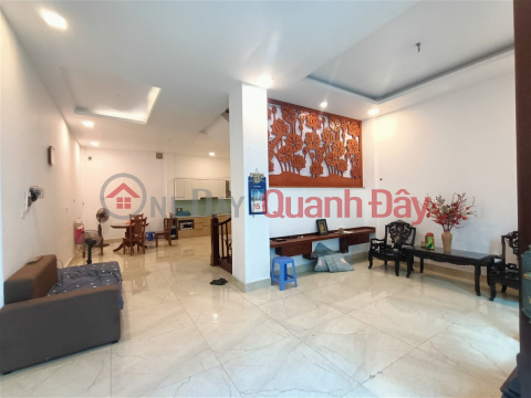 Townhouse for sale La Thanh Quan Dong Da. 89m Built 5 Storeys Approximately 15 Billion. Commitment to Real Photos Accurate Description. Owner For Sale _0
