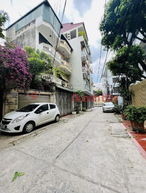FOR SALE HOUSE ON PARKING LANE AT PHUNG CHI KIEN STREET - PAPER QUEST. Area: 53.2 M2. FRONTAGE 3.8 M. NEWLY CONSTRUCTED 4 FLOORS. _0