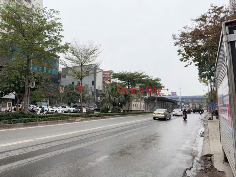 PRIME LOCATION ON LE TRONG TAN STREET, BUSTLING BUSINESS AREA - HUGE FRONTAGE, WIDE SIDEWALK, 2-LANE ROAD, HOUSE WITH TWO STREET FRONTAGES, Vietnam Sales | đ 30 Billion
