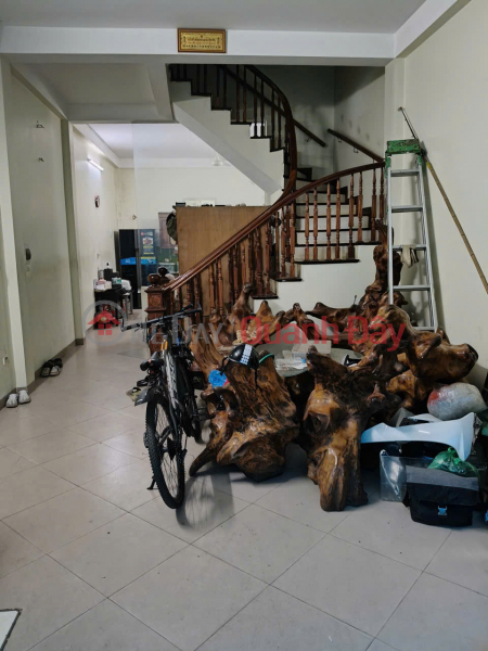 Townhouse in Thai Ha - Dong Da District Center - Rare corner plot - Parking available - Near metro station - Slightly over 19 billion VND Sales Listings