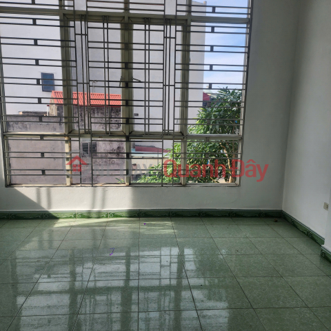 OVER 3 BILLION FOR A BEAUTIFUL 4-STOREY HOUSE, CAR PARKING, ENTRANCE IN BO XUYEN WARD, THAI BINH CITY. FRONTAGE 4.4M _0