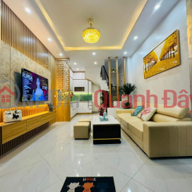 BÁN NHÀ HOÀNG HOA THÁM - BA ĐÌNH
DT 32M2 X 6 TẦNG, MĂT TIỀN 4,2M _0