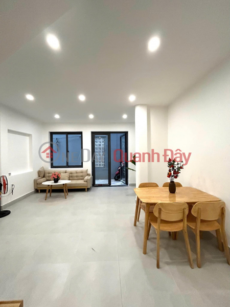 Owner sells a dedicated house with 2 bedrooms, 2 bathrooms, fully furnished, right at K311 Nguyen Hoang, Binh Thuan, Hai Chau Sales Listings