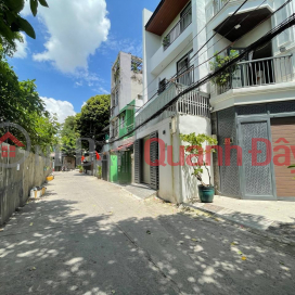 House for sale on Phung Chi Kien Street, Tan Phu - 55m2, 5m wide, 2 bedrooms _0