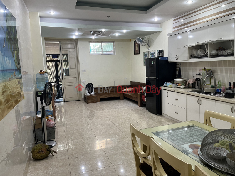 Please Select, Residential | Sales Listings đ 6 Billion