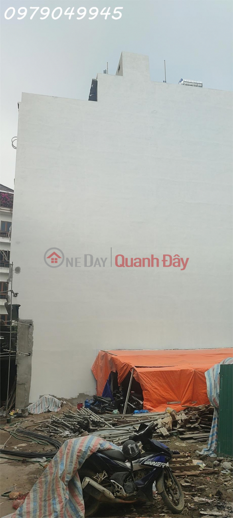 Selling 140m2 of Xuan Thuy land, 20m facing Xuan Thuy street, straight alley, price 15 billion _0