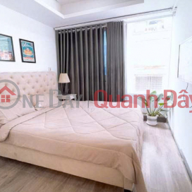 Beautiful house with 3 bedrooms, full high-class furniture, car alley Mac Dinh Chi _0