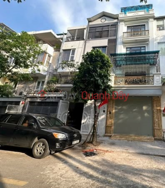 ONLY TOWNHOUSE IN VAN PHU, HA DONG, PRIME LOCATION, 24M WIDE ROAD, EXTREMELY BUSY BUSINESS Sales Listings