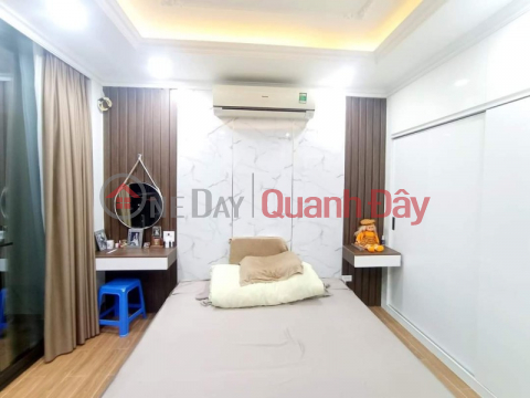 Rare opportunity: 30m2, 5-storey business house in Kim Giang, car passes the house, price 3.6 billion _0