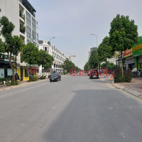 Bán đất Đặng Xá Gia Lâm 82m2 lô góc 2 mặt tiền đường 12m giá đầu tư 0989894845 _0