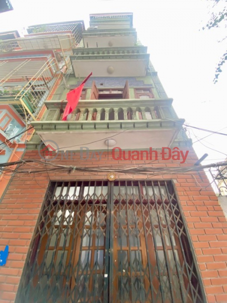House for sale right in Duong Van Be, extremely bright and spacious lane, corner house, area 32m2, only 2.9 billion. Sales Listings