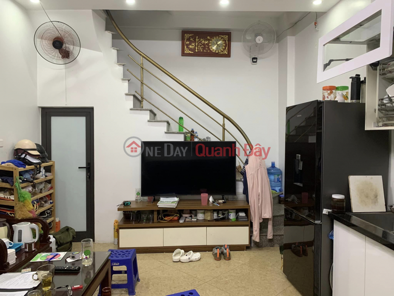 Nice house Dao Tan 23m 5T, 5m from Car alley, street lot, near the street, about 4 billion Sales Listings