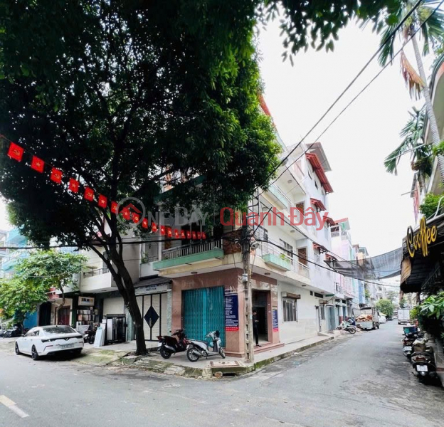 CORNER HOUSE WITH 2 STREET FRONTS IN BAU CAT AREA, 4x10m, 1 BEDROOM Vietnam | Rental | đ 18 Million/ month