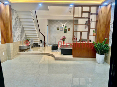 OWNER Needs to Sell Quickly Beautiful House in District 12, Ho Chi Minh City _0